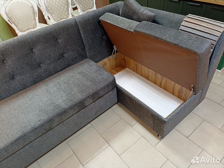 Кухонный уголок со спальным местом диван