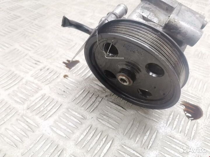 Насос гидроусилителя Ford C-MAX