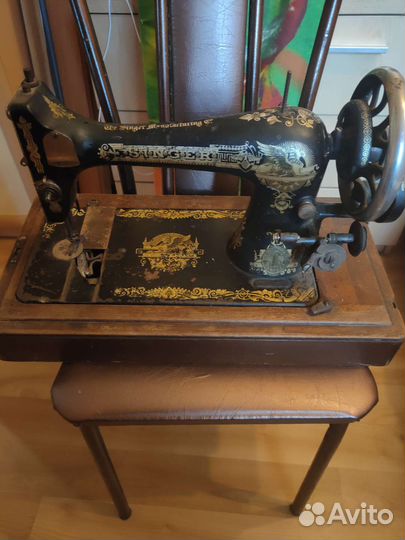 Швейная машина Singer