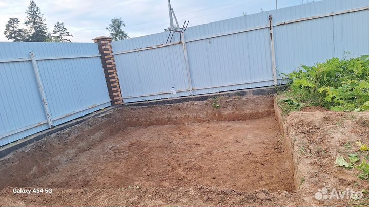 Копка траншей в ручную