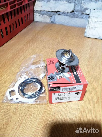 Термостат 87C c прокладкой Gates TH11287G11.4