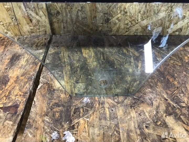 Стекло двери заднее левое Opel Corsa D хетчбек 1.2