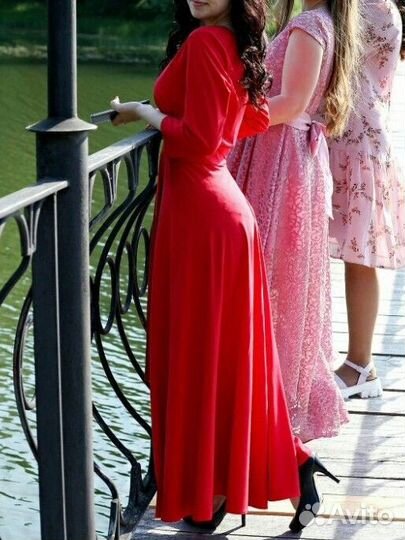 Продам красное вечернее платье