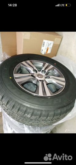 R18 Bridgestone Dueler A/T 285/60, PCD 5x150 DIA 55
