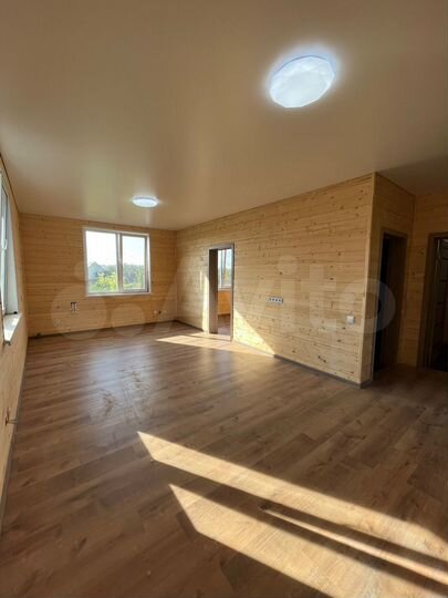 Дом 95 м² на участке 5 сот.