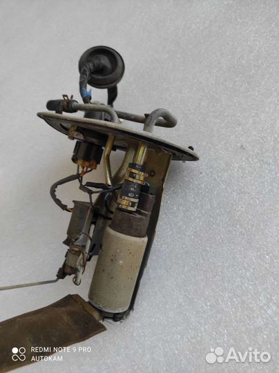 Топливный насос Toyota Carina 190