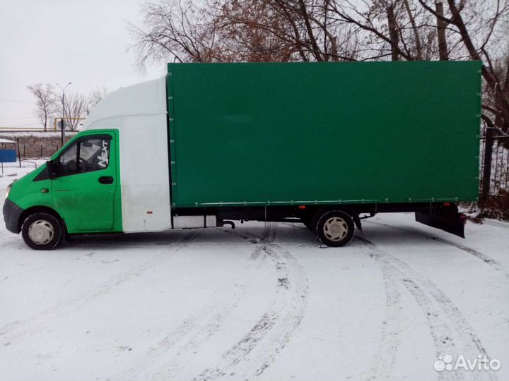 Водитель с авто газель некст