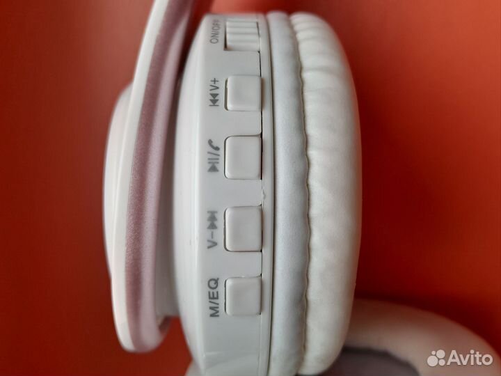 Беспроводные динамические Bluetooth наушники