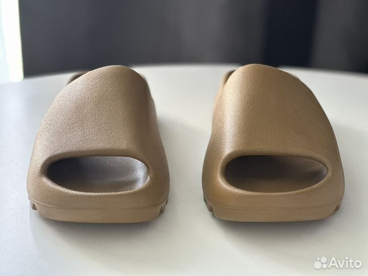 Сланцы Yeezy Slide Ochre