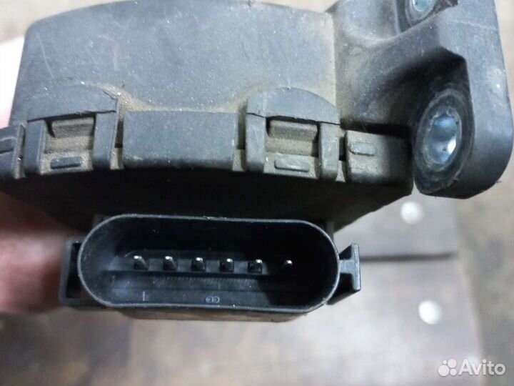 Форд фокус 2 педаль газа