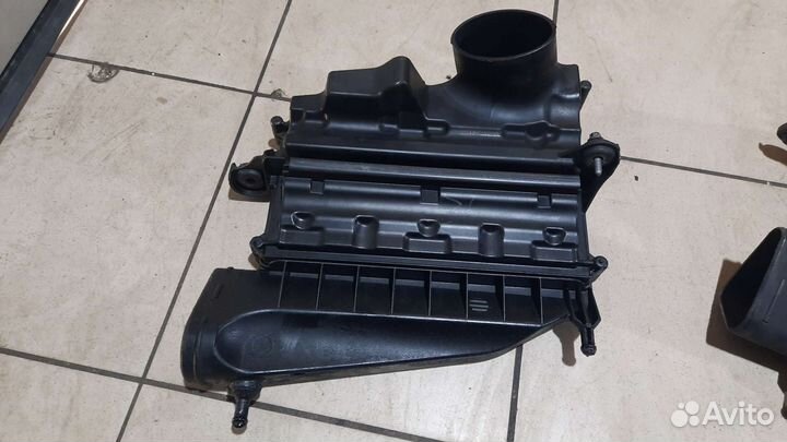 Корпус воздушного фильтра mercedes w211 3.0cdi 642