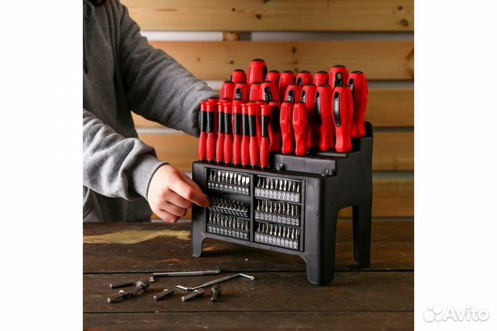 Набор профессиональных отверток и бит 100 пр