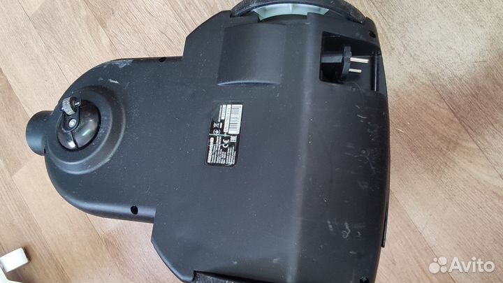 Пылесос Redmond RV-C343