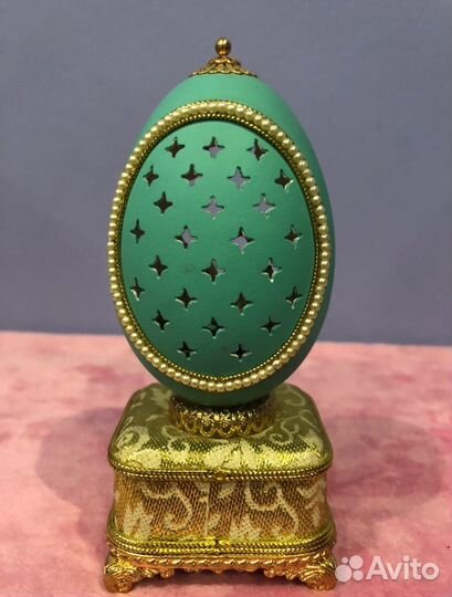 Яйцо в стиле Фаберже