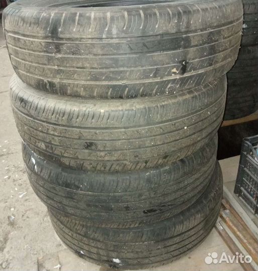 Dunlop Grandtrek ST30 225/65 R17 102H