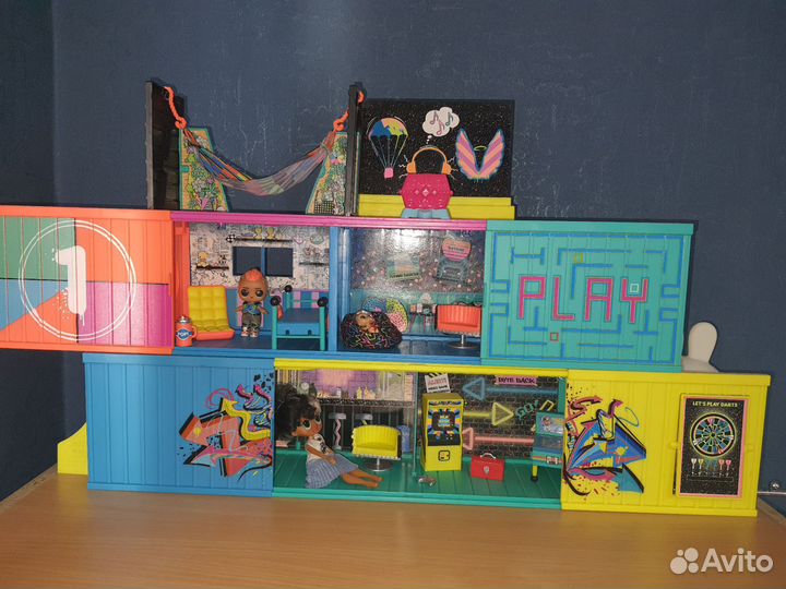 Кукольный Домик с мебелю