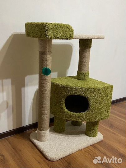 Домик с когтеточкой и лежанкой из ковролина