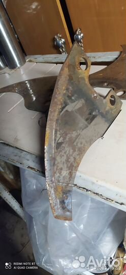 Топор, нож куттерный, материал для самоделки