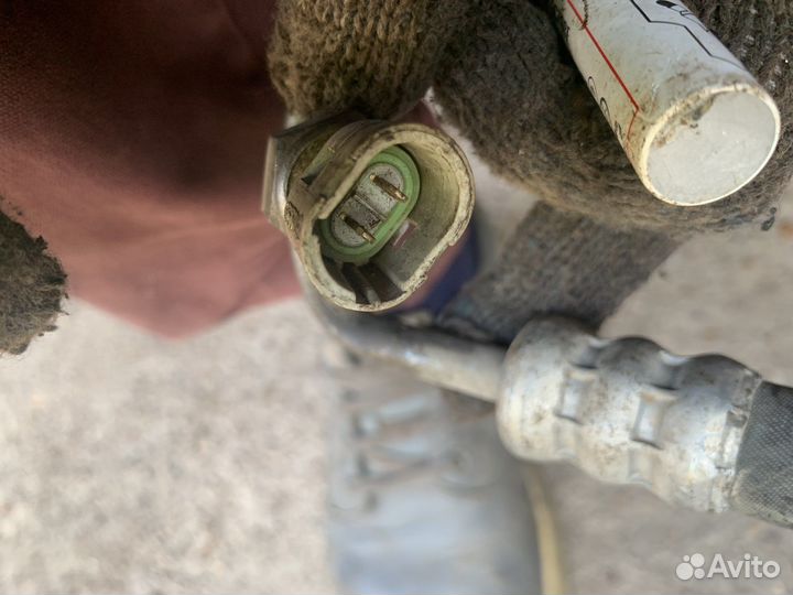 Renault logan 1 трубка гур датчик