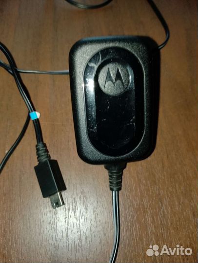 Зарядное устройство motorola