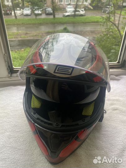 Продам 2 шлема для мотоцикла