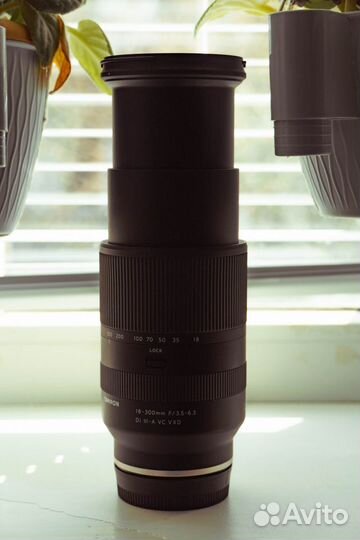 Объектив tamron 18-300 Sony E