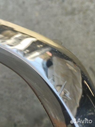 Накладка бампера передняя левая Toyota Corolla