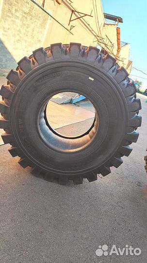 Шины на спецтехнику (23.5/25/24 PR)