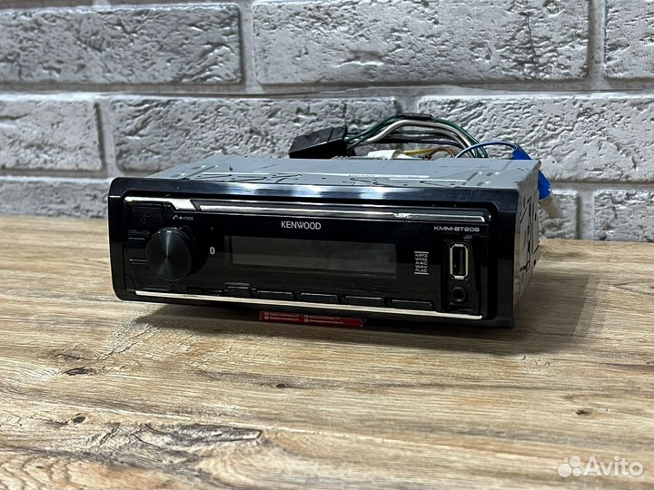 Автомагнитола процессорная Kenwood KMM-BT206