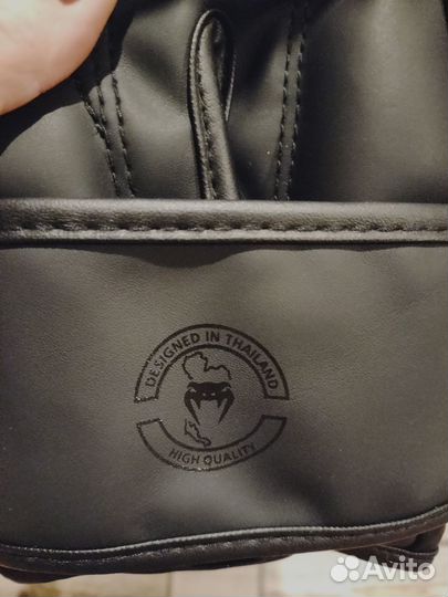 Боксерские перчатки 16 унций Venum