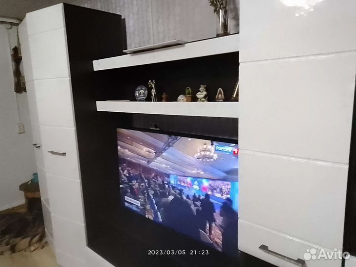 Стенка в гостиную