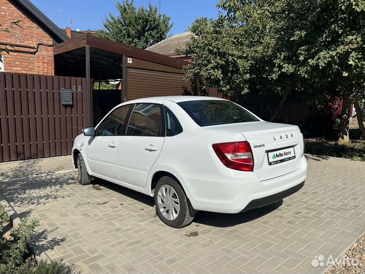 LADA Granta 1.6 МТ, 2023, 10 950 км