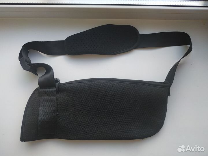 Бандаж-косынка на плечо с карманом для телефона