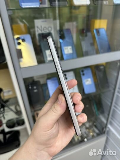 Xiaomi Poco F4, 6/128 ГБ