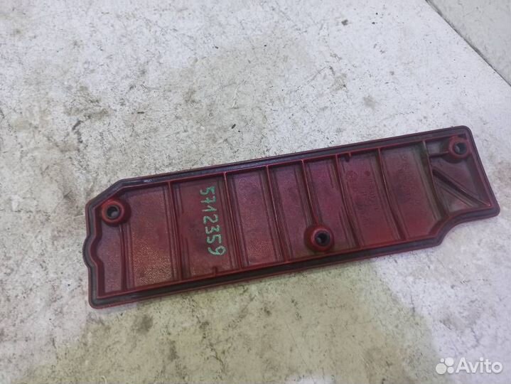 Крышка двигателя Мерседес