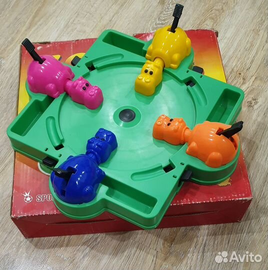 Танковый бой, баскетбол, зообильярд