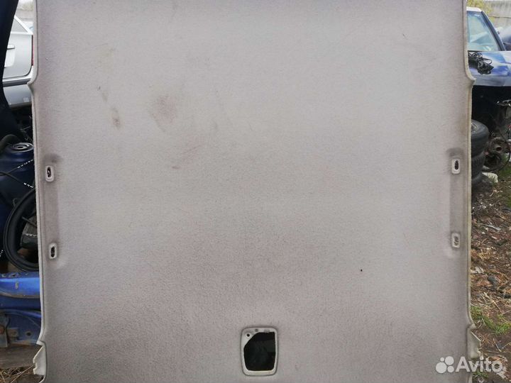 Потолок крыши Мазда Демио 1