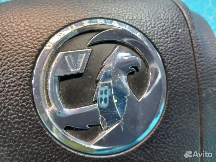 Подушка безопасности в руль Opel Astra J P10