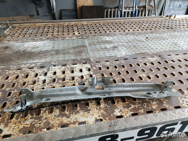 Панель передняя верхняя Ford Transit TT9