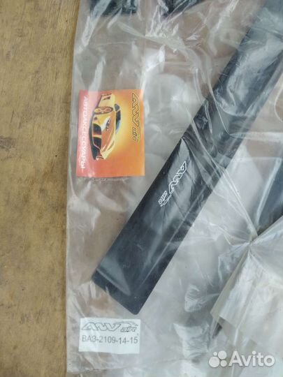 Дефлекторы окон (ветровики) на Ваз-2109, 2114