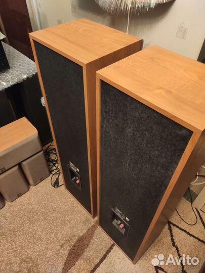 Акустические колонки 5.0 yamaha NS-8390+ центр,тыл