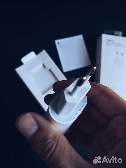 Зарядка для iPhone 20w с проводом Новая
