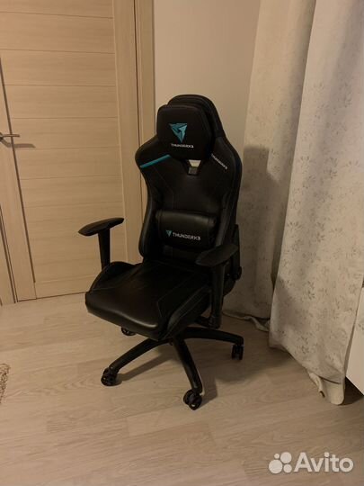 Игровое кресло thunderx3