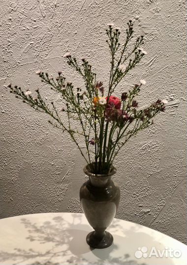 Ваза из натурального камня