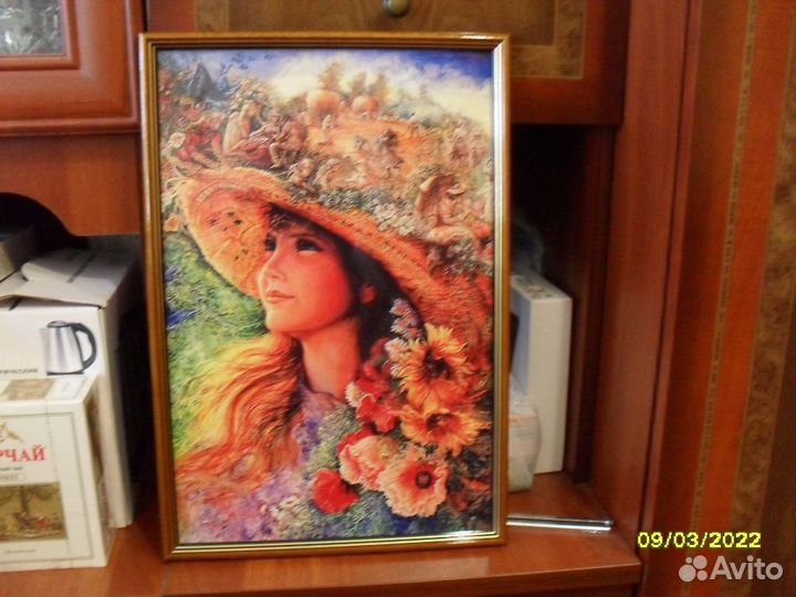 Картина молодая красавица