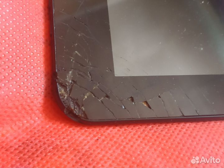 Планшет не работает сломан