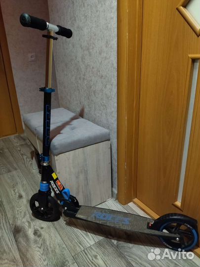 Самокат- скутер