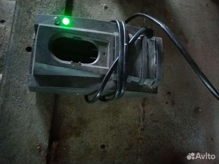 Зарядное устройство для шуруповерта