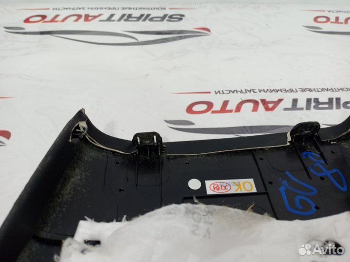 Накладка центральной стойки салона левая Genesis