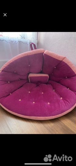 Мягкое кресло